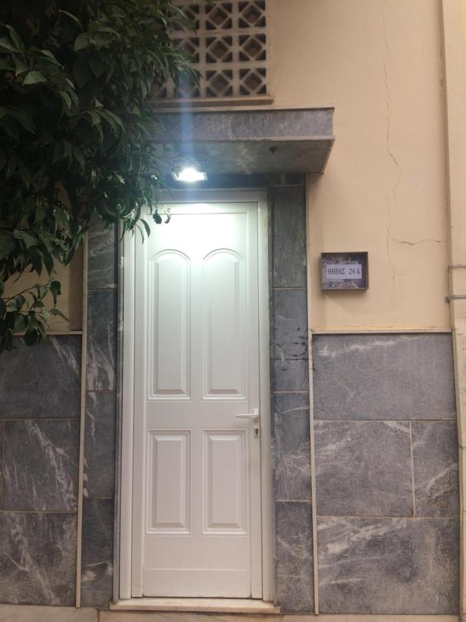 Hidden Paradise Piraeus Bagian luar foto